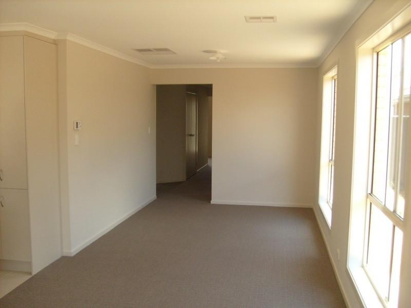 27 Jarrah Drive, Munno Para West SA 5115