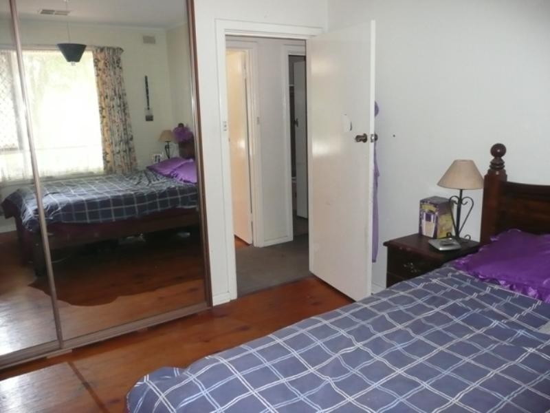 18 Kalina Avenue, Para Vista SA 5093