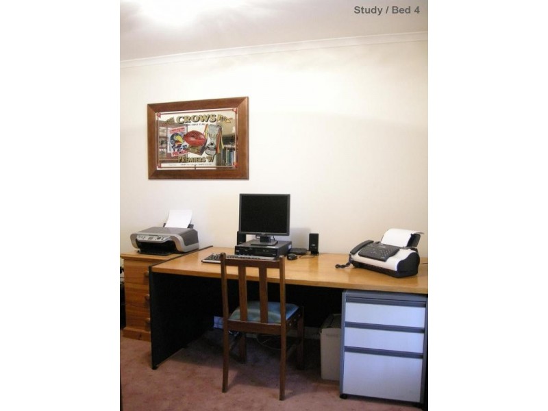 6 Hughes Court, Walkley Heights SA 5098