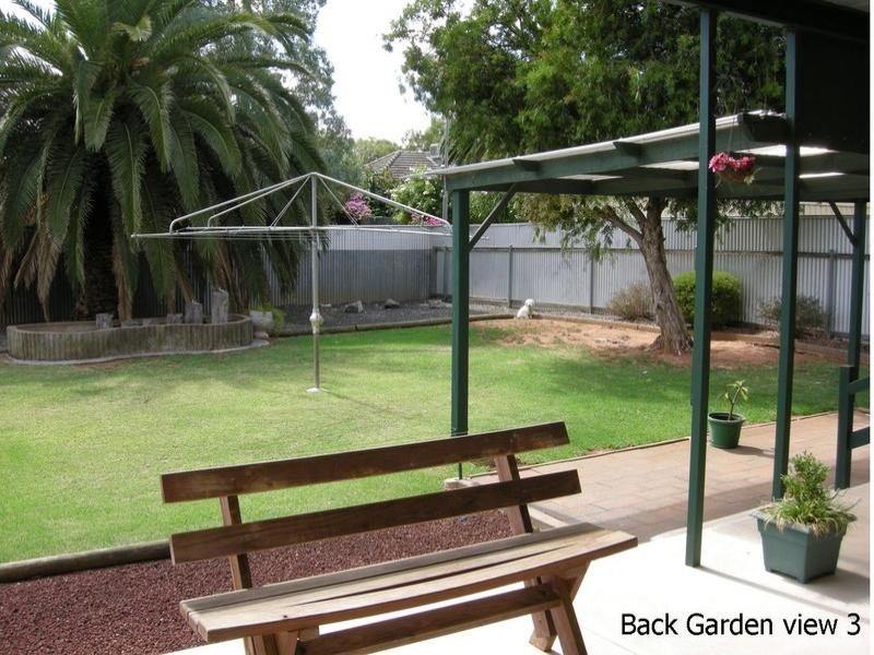 35 Collingbourne Drive, Elizabeth Vale SA 5112