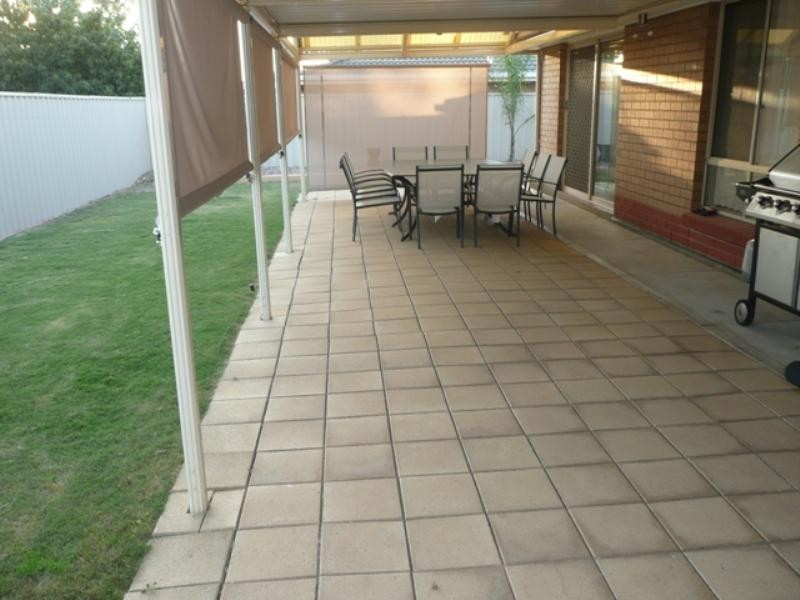 1 Lucy Street, Burton SA 5110