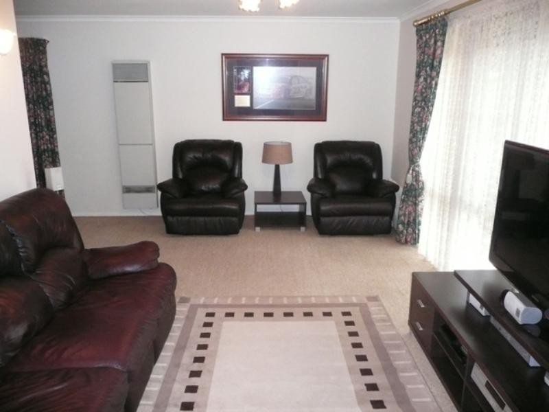 11 Francis Crescent, Salisbury Heights SA 5109