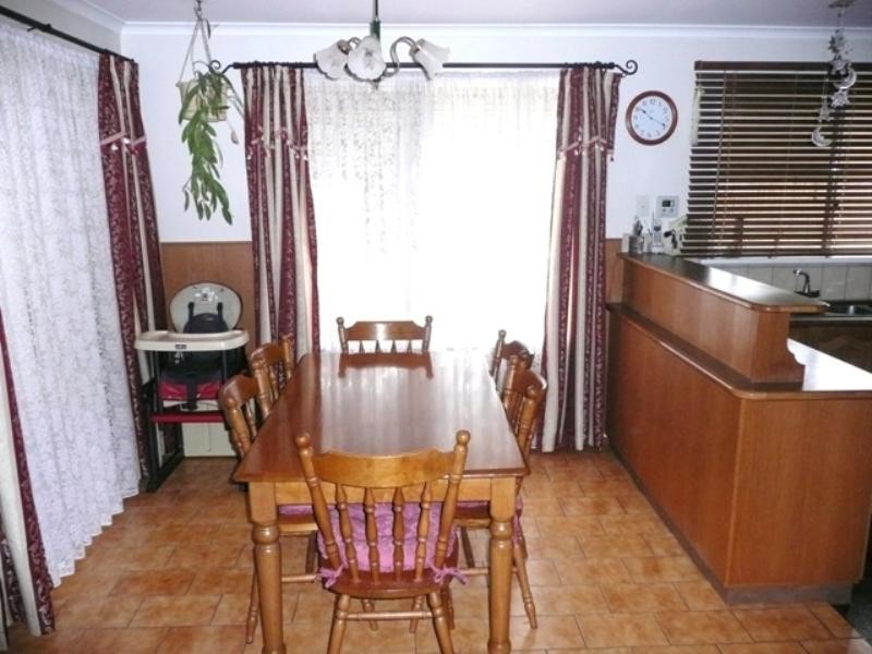 11 Francis Crescent, Salisbury Heights SA 5109