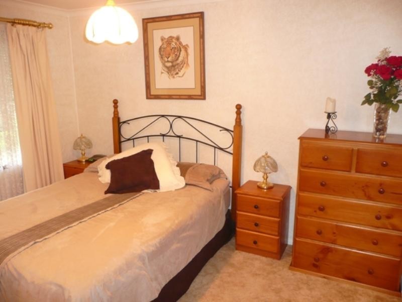 11 Francis Crescent, Salisbury Heights SA 5109