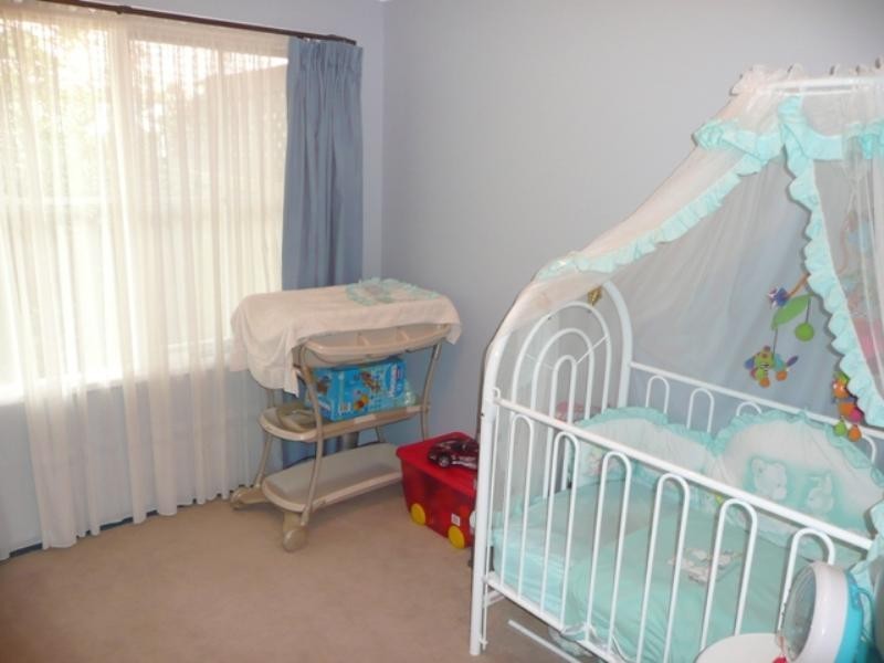 11 Francis Crescent, Salisbury Heights SA 5109