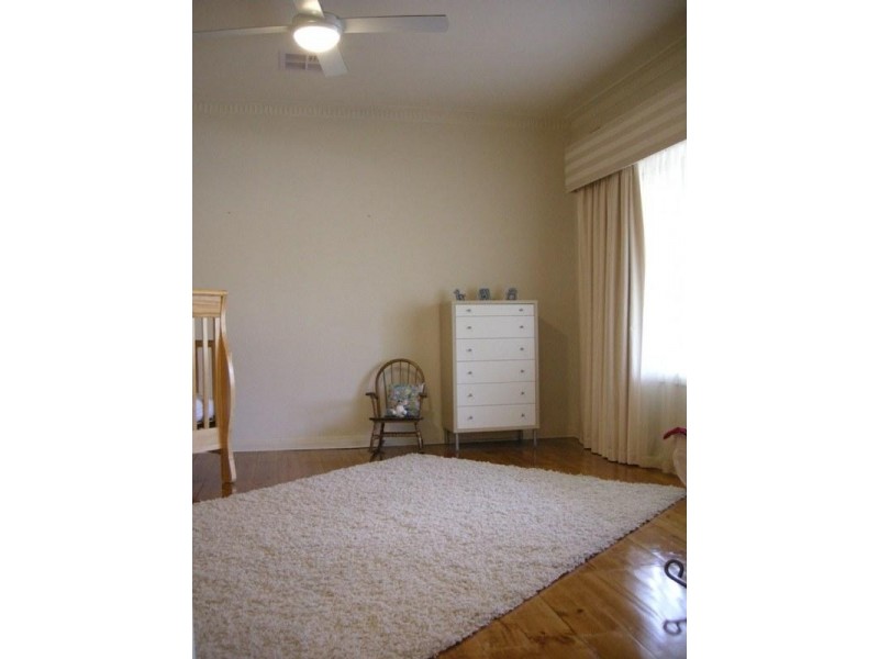 30 Selkirk Avenue, Clearview SA 5085