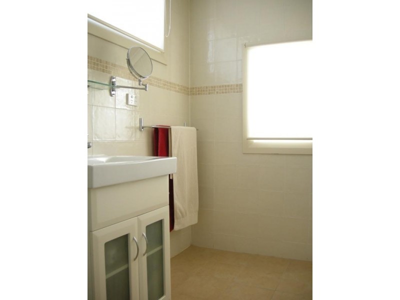 30 Selkirk Avenue, Clearview SA 5085