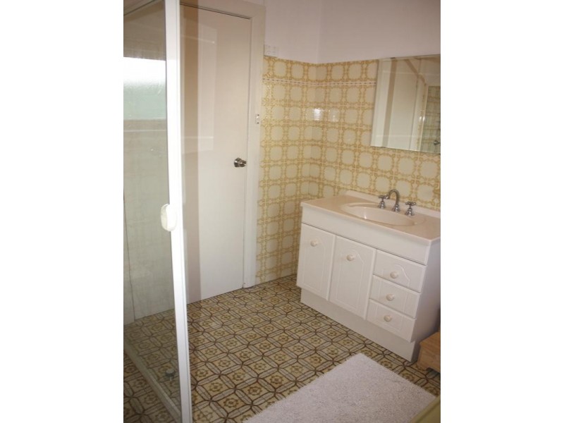 30 Selkirk Avenue, Clearview SA 5085