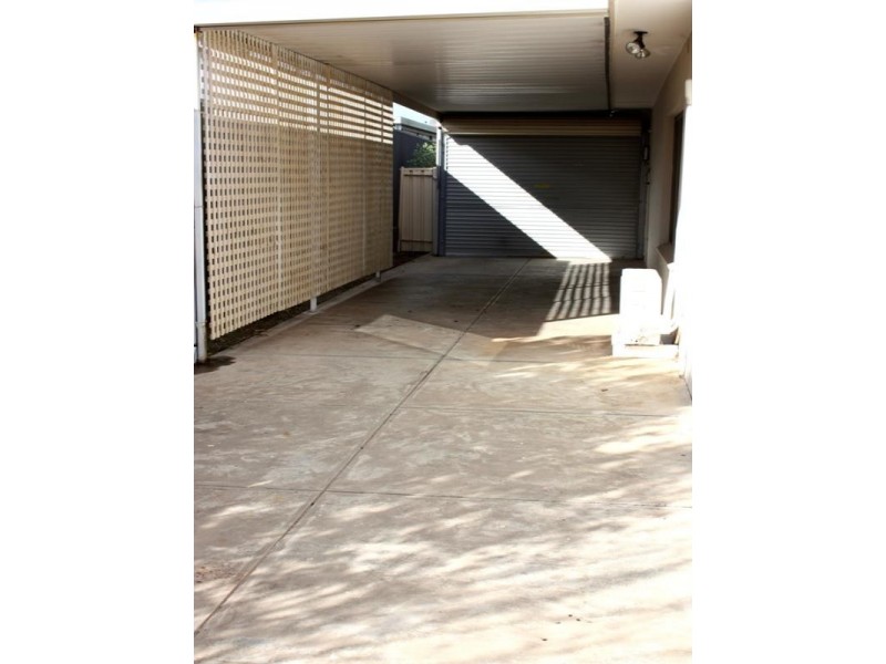 30 Selkirk Avenue, Clearview SA 5085