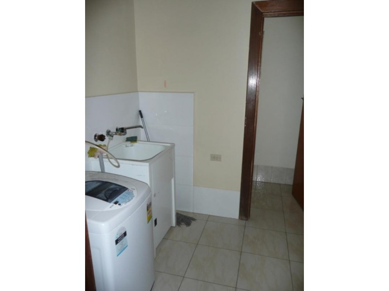 302 Hanson Road, Wingfield SA 5013