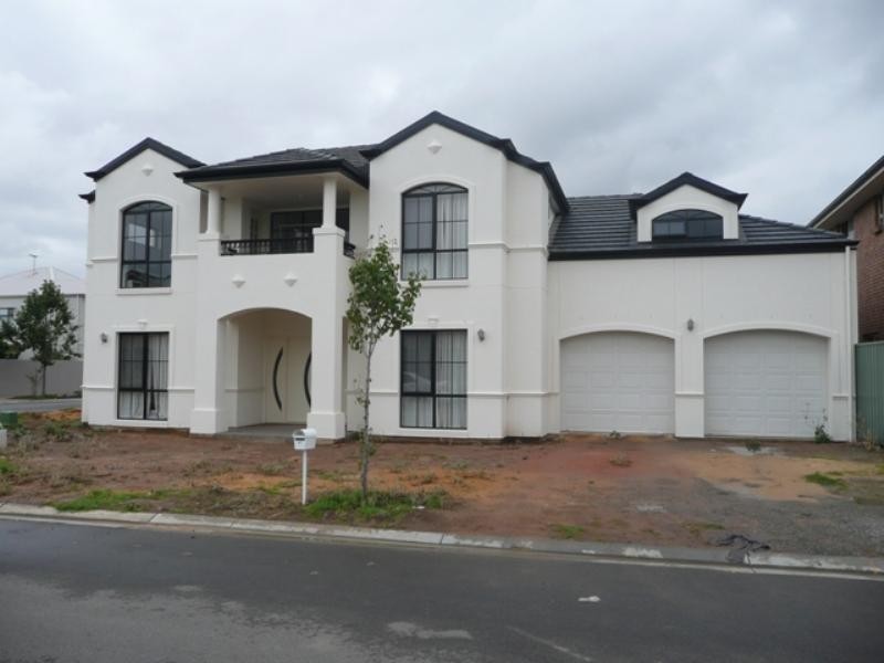 63 Avocet Drive, Mawson Lakes SA 5095