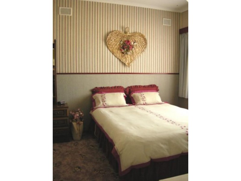 35 Collingbourne Drive, Elizabeth Vale SA 5112