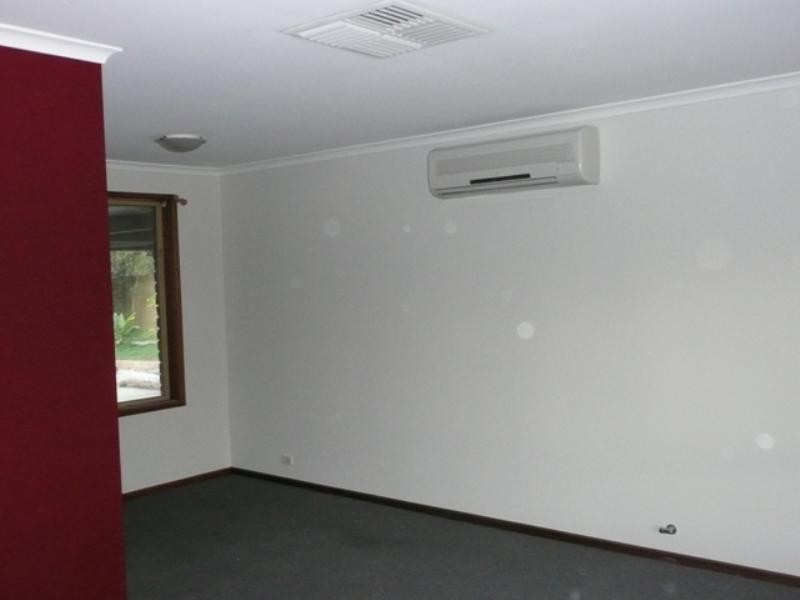 2 Joan Court, Burton SA 5110