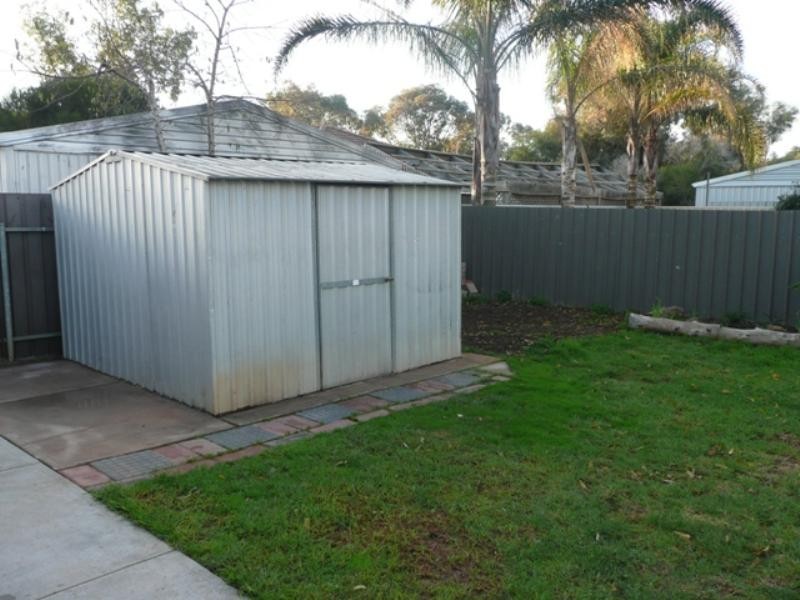 2 Joan Court, Burton SA 5110