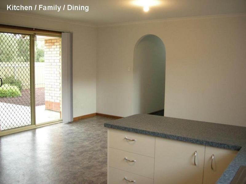 40 Lauren Drive, Paralowie SA 5108