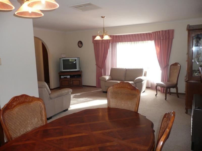 5 Amarillo Court, Wynn Vale SA 5127