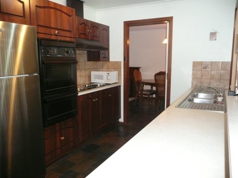 5 Amarillo Court, Wynn Vale SA 5127