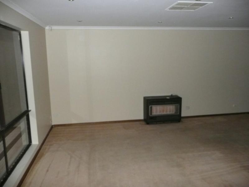 2 Dyson Court, Paralowie SA 5108