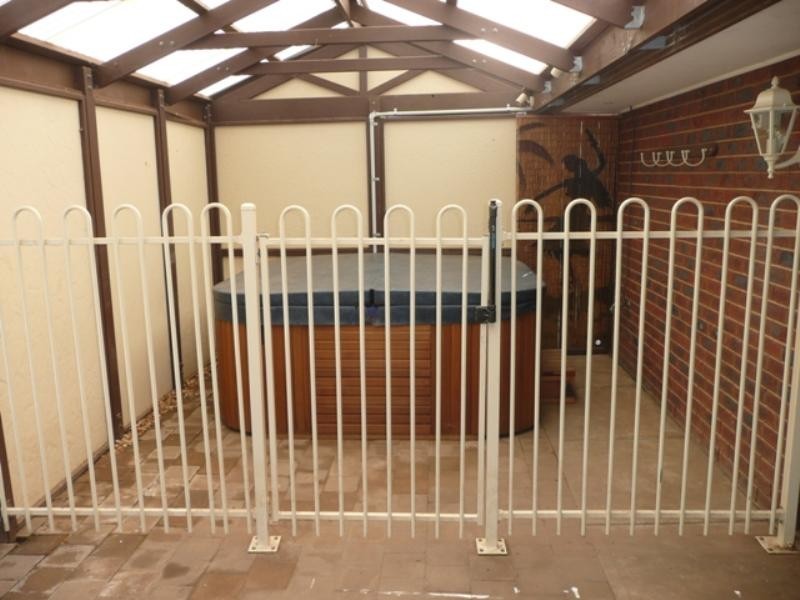 2 Dyson Court, Paralowie SA 5108