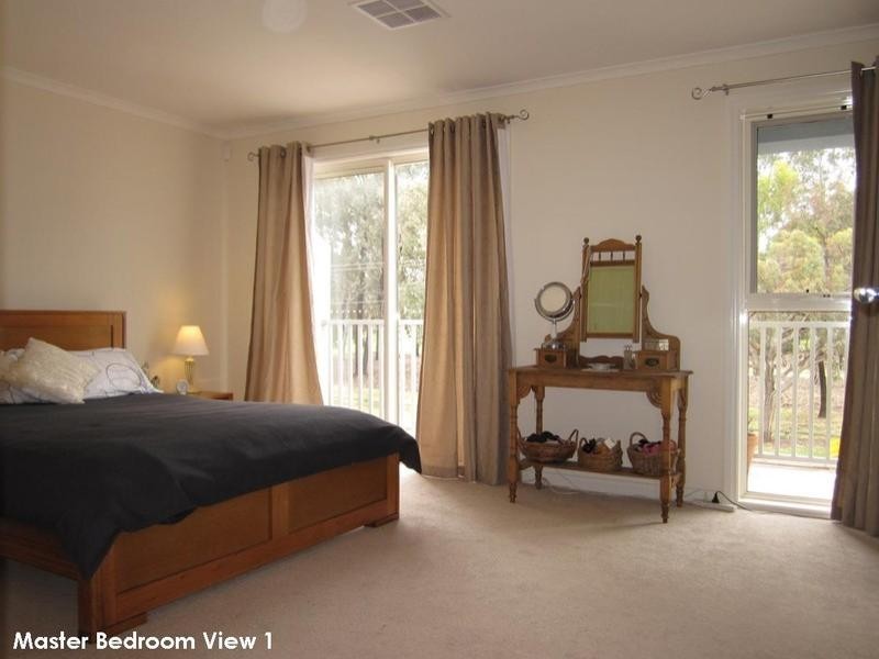 55 Fleming Crescent, Mansfield Park SA 5012
