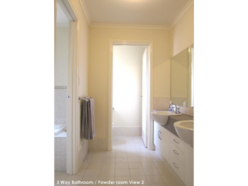 55 Fleming Crescent, Mansfield Park SA 5012