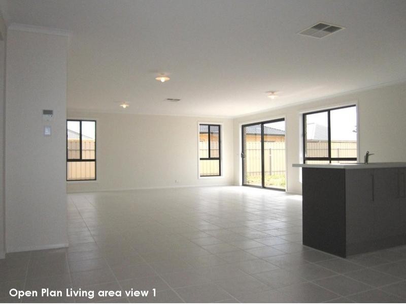 8 Alexios Court, Munno Para West SA 5115