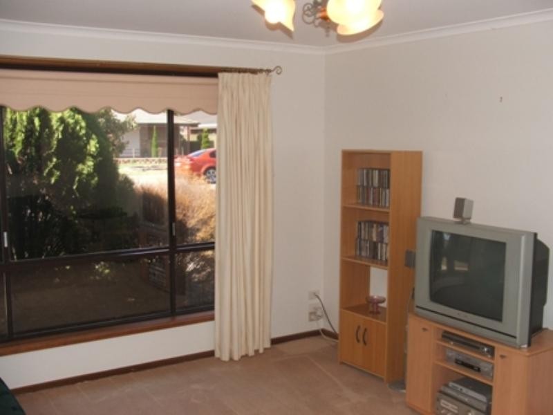 27 Japonica Crescent, Parafield Gardens SA 5107