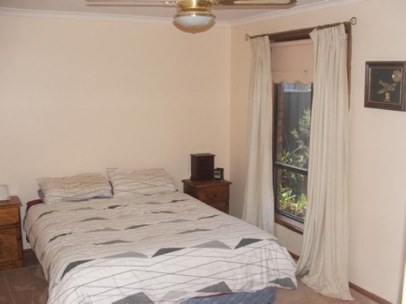 27 Japonica Crescent, Parafield Gardens SA 5107