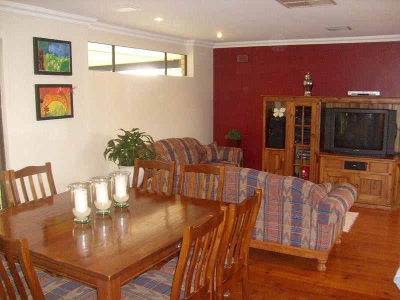 11 Garnet Drive, Salisbury East SA 5109