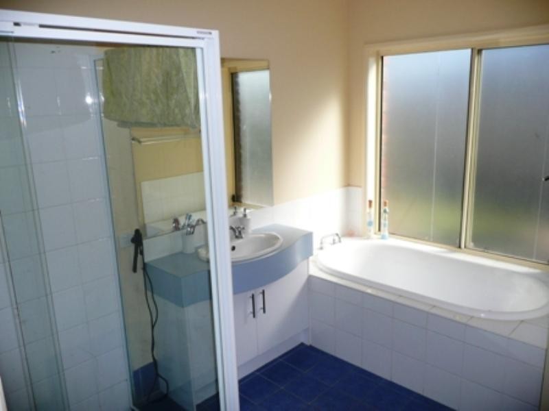 1 Kingborn Road, Parafield Gardens SA 5107