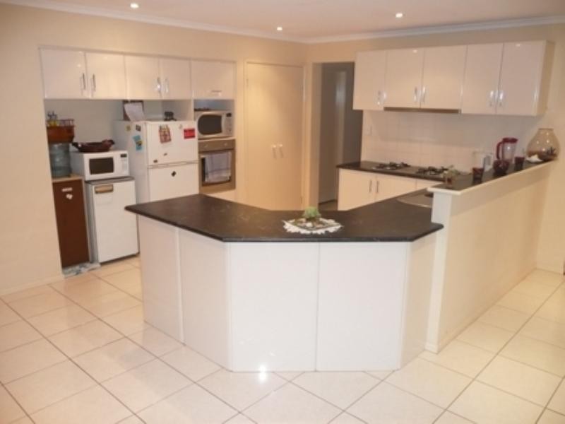 1 Kingborn Road, Parafield Gardens SA 5107