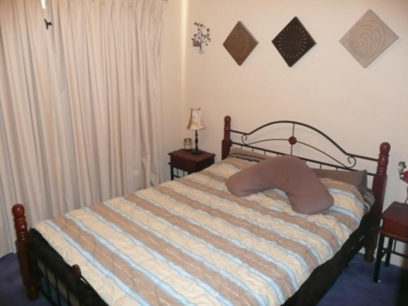 1 Kingborn Road, Parafield Gardens SA 5107