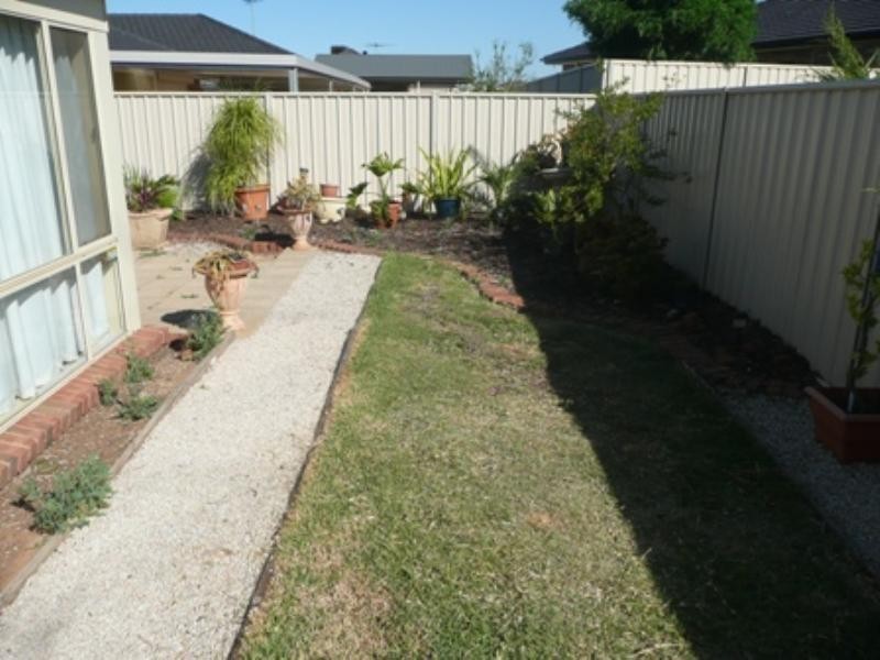 1 Kingborn Road, Parafield Gardens SA 5107