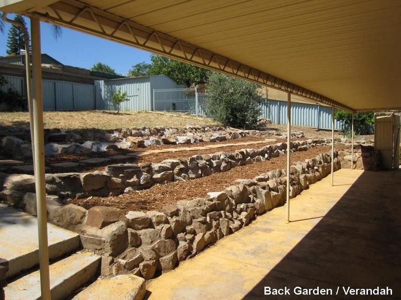 38 McKenzie Crescent, Gulfview Heights SA 5096