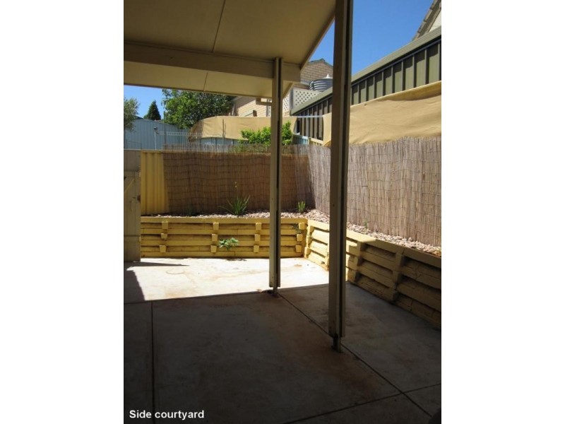 38 McKenzie Crescent, Gulfview Heights SA 5096