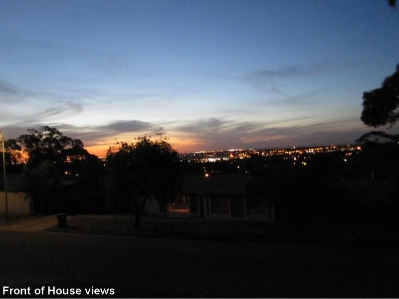 38 McKenzie Crescent, Gulfview Heights SA 5096