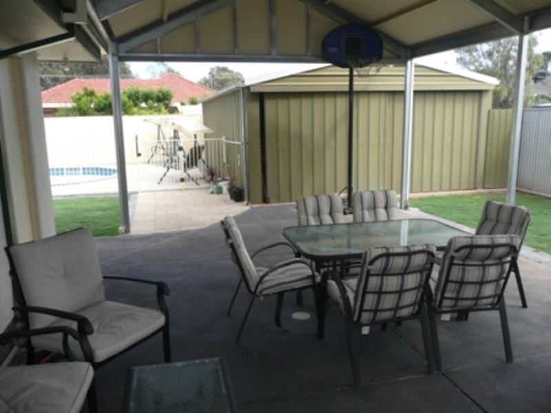 22 Carpenter Road, Parafield Gardens SA 5107