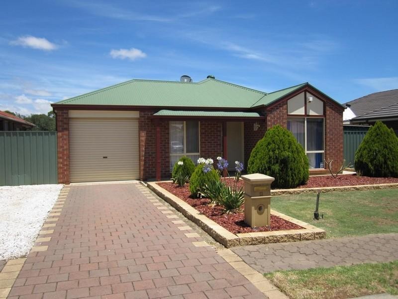 11 Moneva Street, Paralowie SA 5108