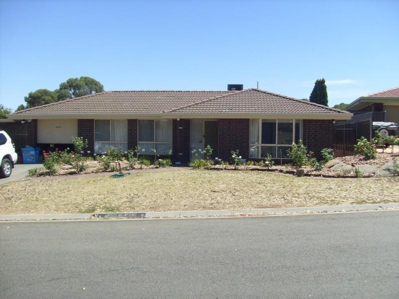 18 Hedgerow Drive, Gulfview Heights SA 5096