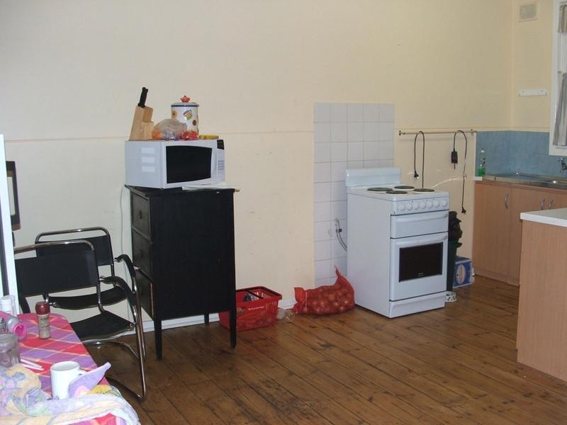 8 Griffiths Street, Elizabeth South SA 5112