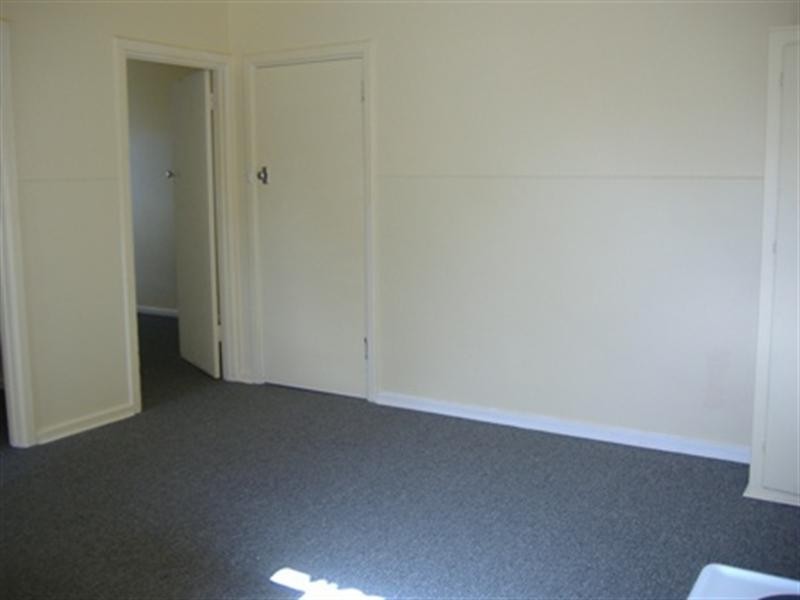 8 Griffiths Street, Elizabeth South SA 5112