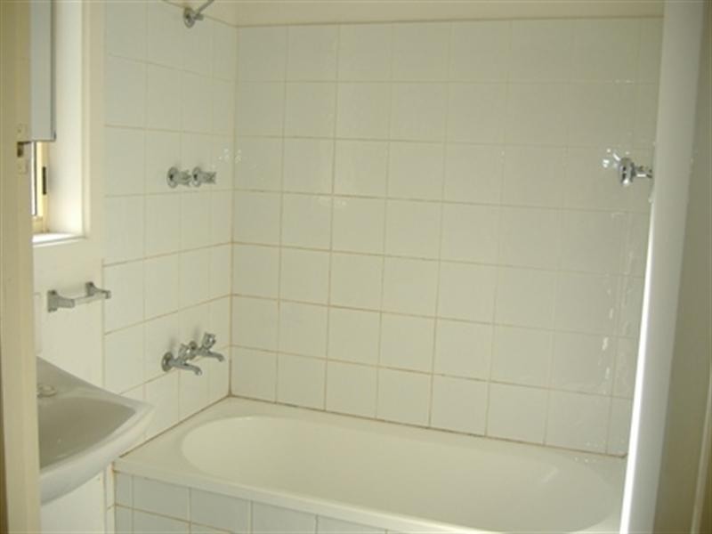 8 Griffiths Street, Elizabeth South SA 5112