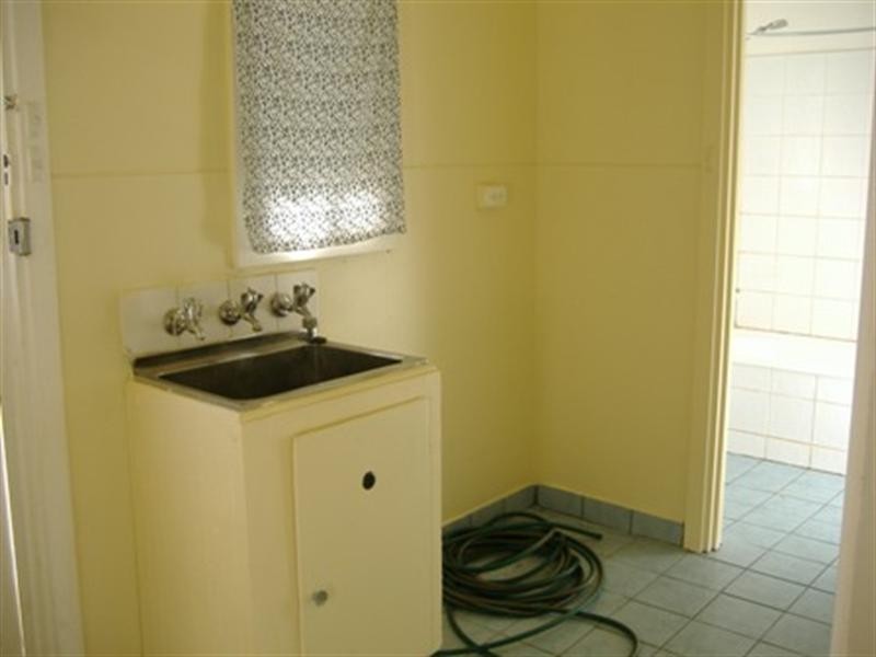 8 Griffiths Street, Elizabeth South SA 5112