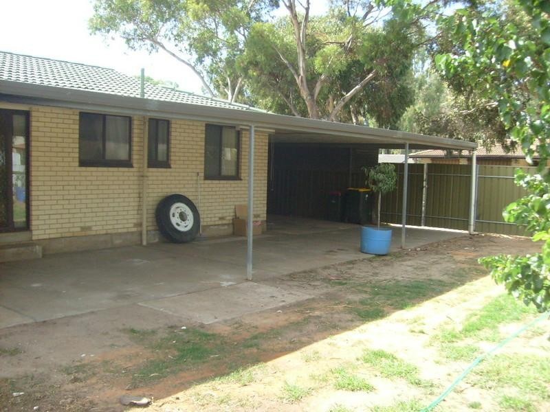 9 Miranda Road, Paralowie SA 5108
