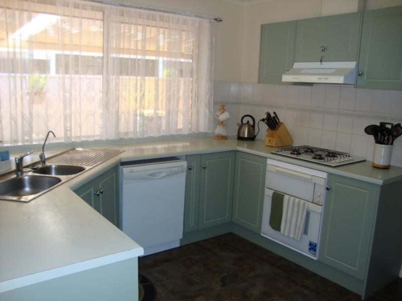 9 Holmeswood Court, Para Hills West SA 5096