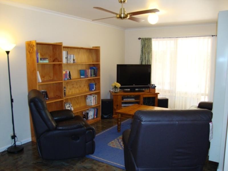 9 Holmeswood Court, Para Hills West SA 5096