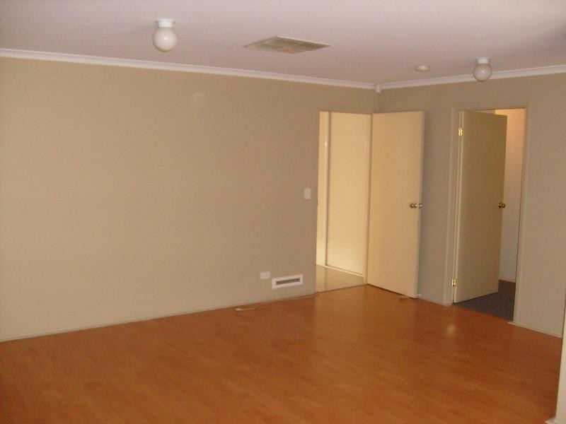 323 Burton Road, Burton SA 5110