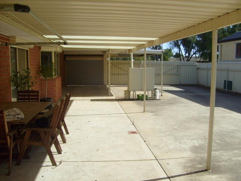 323 Burton Road, Burton SA 5110