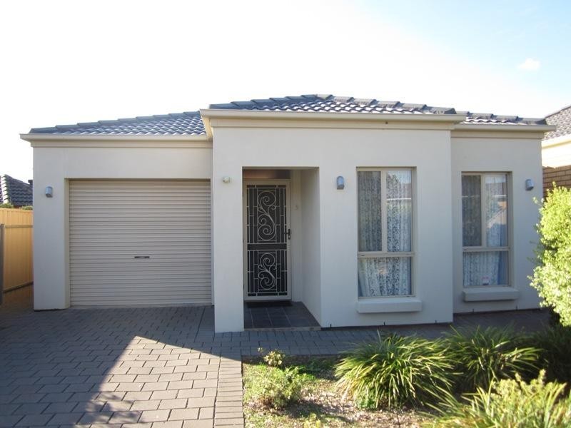11 Barkuna Avenue, Mitchell Park SA 5043
