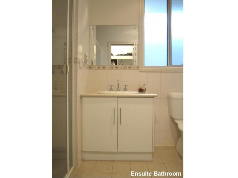 11 Barkuna Avenue, Mitchell Park SA 5043